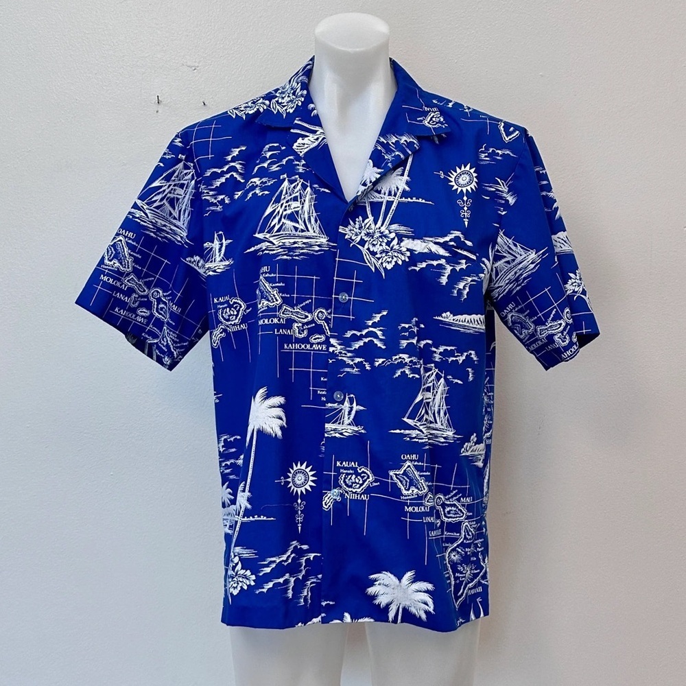 Royal creations vintage blue men’s Hawaiian shirt